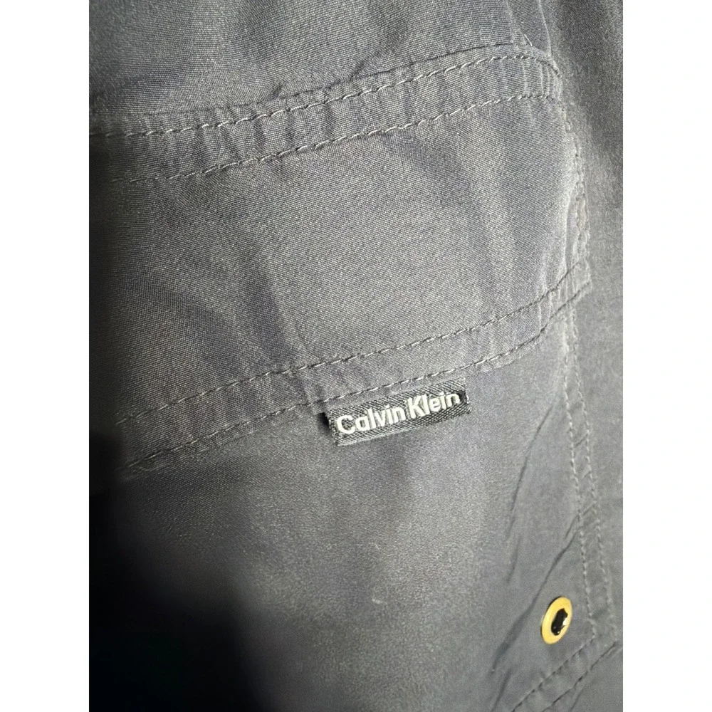 Calvin Klein Mens Black Swim Trunks Mesh Lined‎ Board Shorts Medium Drawstring